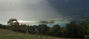 Lovely 3 bedrooms apartment AKANISHTA with terrace  