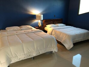 1 quarto, Wi-Fi de cortesia, roupa de cama