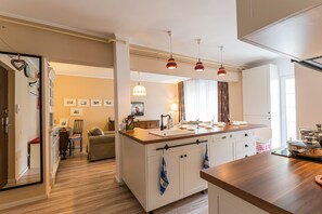 Interior - Charming Apart/Surrounded by Forest/Relaxing/WIFI (Brașov)