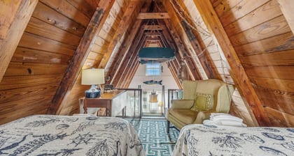 Attractive & Dog-Friendly Beachfront House w/Private W/D, AC, Free WiFi, & Patio