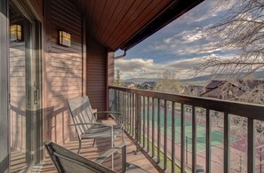 Property grounds - Spacious 3-Bedroom + Loft at Timber Run – Mountain Comfort with Resort-Style Ame (Steamboat Springs)