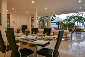 Luxury Villa, 4 Bedrooms, Private Pool, Beach View | In-room dining