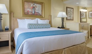 2 bedrooms, in-room safe, iron/ironing board, free WiFi - Bonnet Creek Resort 2Bedroom2 Bath Suite Sleeps 8  .01miles to Disney NA (Lake Buena Vista)