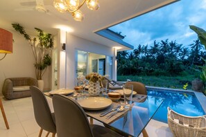 Front of property – evening/night - Villa Shiva (Sukasada)