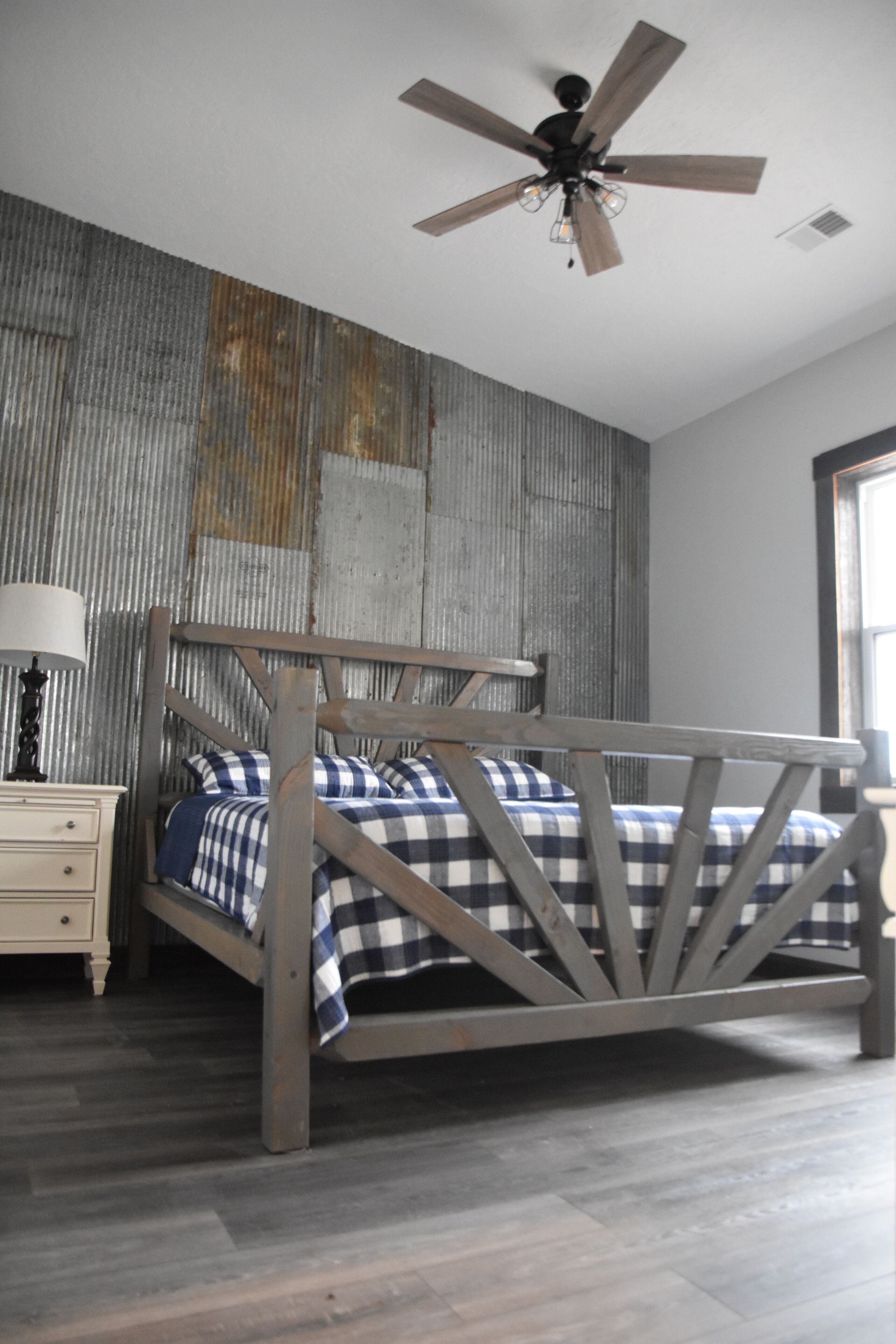 5 soverom, skrivebord, wi-fi og sengetøy