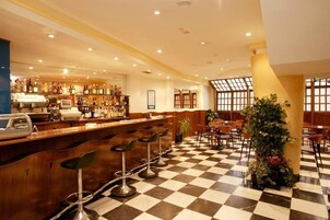 Bar (en la propiedad)