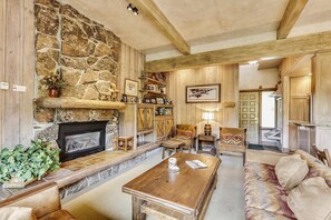 Unclassified image, 3 of 50, button