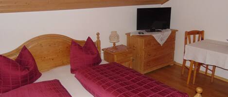 2 Schlafzimmer, Internetzugang, Bettwäsche