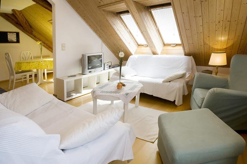 Bright Holiday Apartment Bregenz 8 Top 4 With Wi-fi, Terrace & Garden - Bregenz
