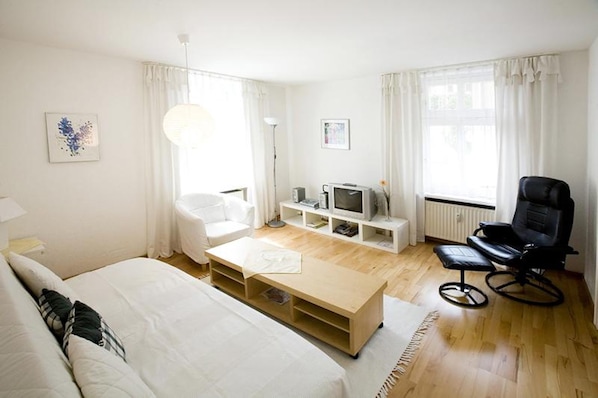 1 Schlafzimmer, Bügeleisen/Bügelbrett, kostenloses WLAN, Bettwäsche