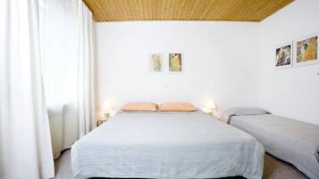 2 Schlafzimmer, Bügeleisen/Bügelbrett, kostenloses WLAN, Bettwäsche