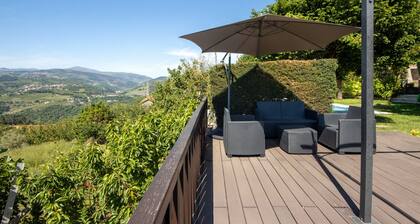 Ferienhaus Casa do Valado mit Bergblick, Pool, WLAN und Garten; Parkplatz vorhanden