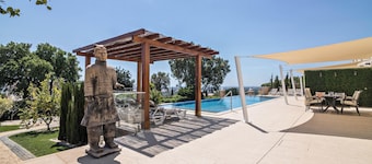 Cabana Garden House with Shared Pool, Panoramic View & Wi-Fi