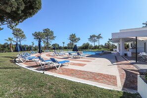 Pool - Spacious “Dansk” Holiday Apartment with Pool, Wi-Fi, A/C & Balcony; Parking Available (Almancil)