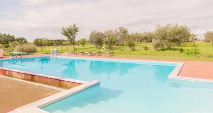 Pomegranate apt With Shared Pool