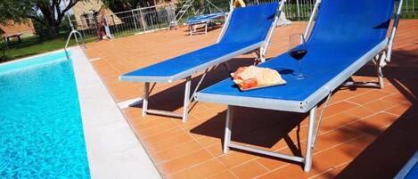 季節限定屋外プール