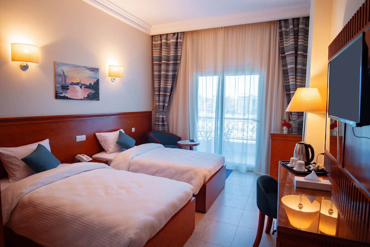 Kamar Deluks, 1 kamar tidur | Minibar, Wi-Fi, dan seprai linen