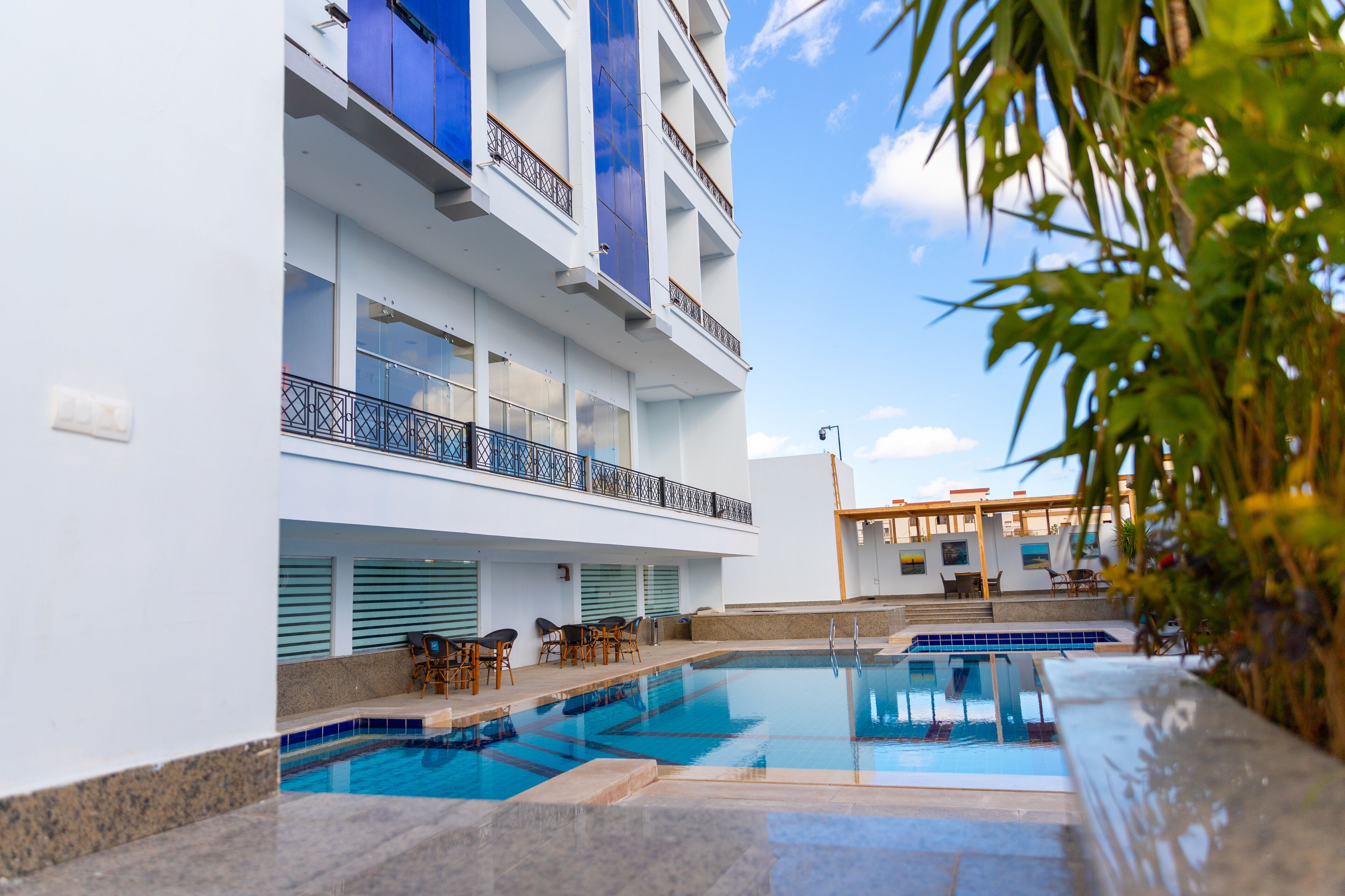 Kolam renang outdoor