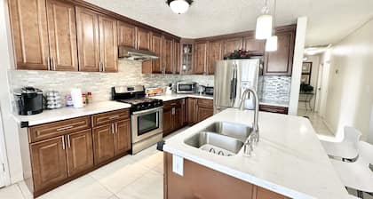 Gem suite in China Town