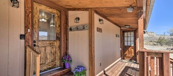 Cozy Home w/ Canyon Views: 2 Mi to Grand Staircase