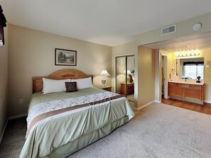 2 habitaciones, tabla de planchar con plancha, internet y ropa de cama