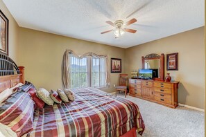 3 bedrooms, iron/ironing board, Internet, bed sheets