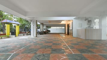 Ubetjent parkering (inkludert)