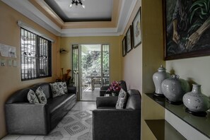 Suite, 3 Bedrooms | Living area