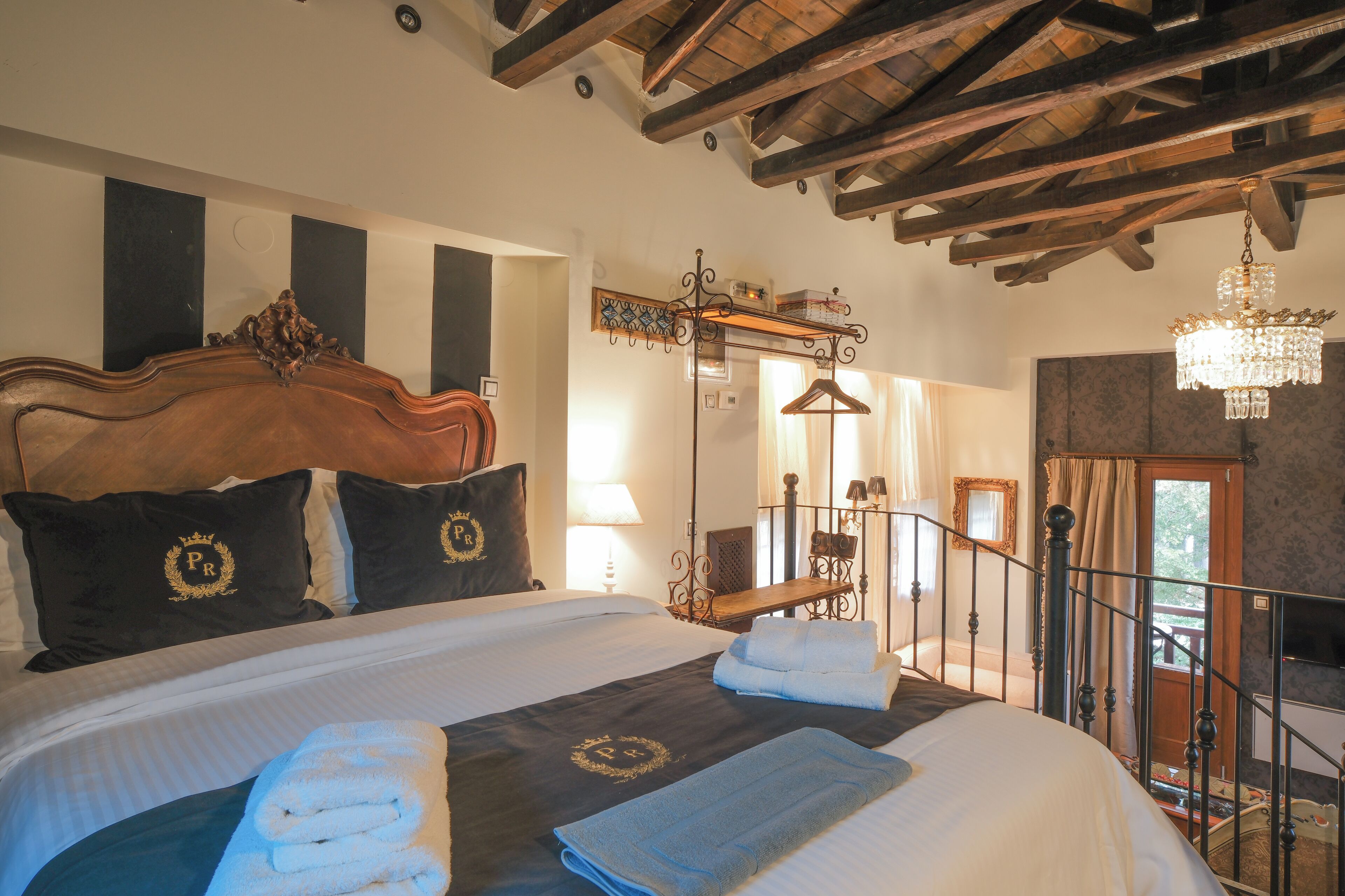 行政開放式套房 | 低過敏寢具、獨特裝潢、布置獨特、遮光布/窗簾