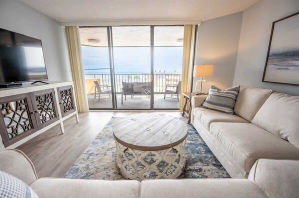 TV - New, Oceanview Remodeled, Private Maisons Sur Mer! (Myrtle Beach)