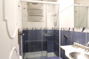 Apartment | Bathroom - 2 Minutes From Copacabana Beach A306 (Rio de Janeiro)