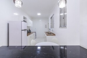 House | 3 bedrooms - 2 Minutes From Copacabana Beach A306 (Rio de Janeiro)