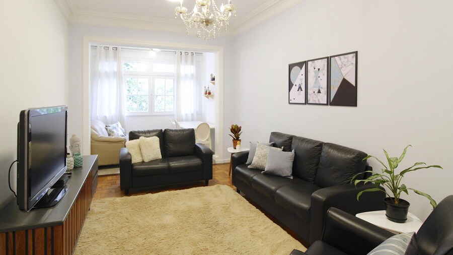 2 Minutes From Copacabana Beach A306