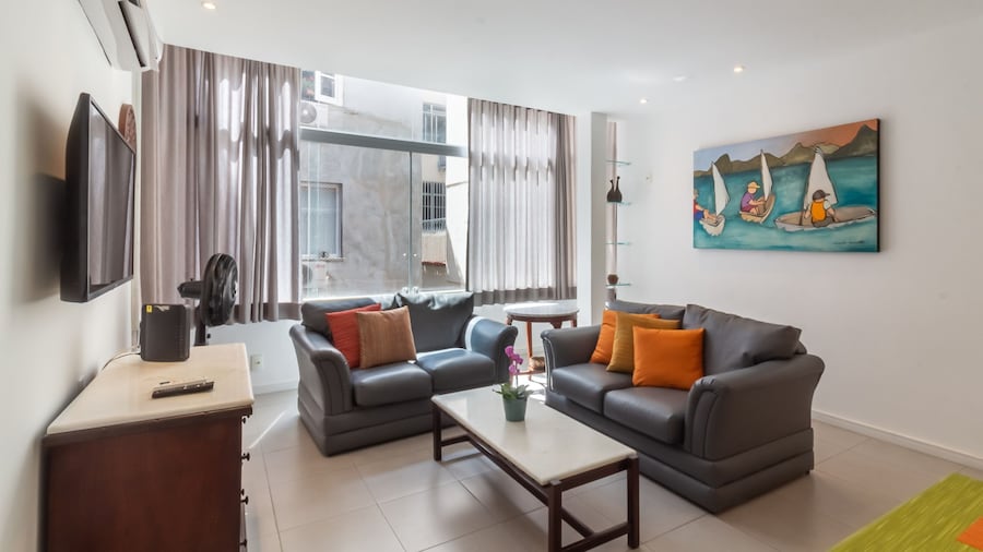 7 Minutes From Ipanema Beach Bt201