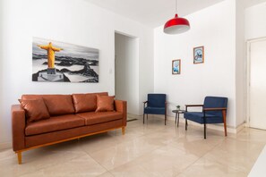 Apartment - Flat in Copacabana 4 Minutes From the Beach Sf704 (Rio de Janeiro)