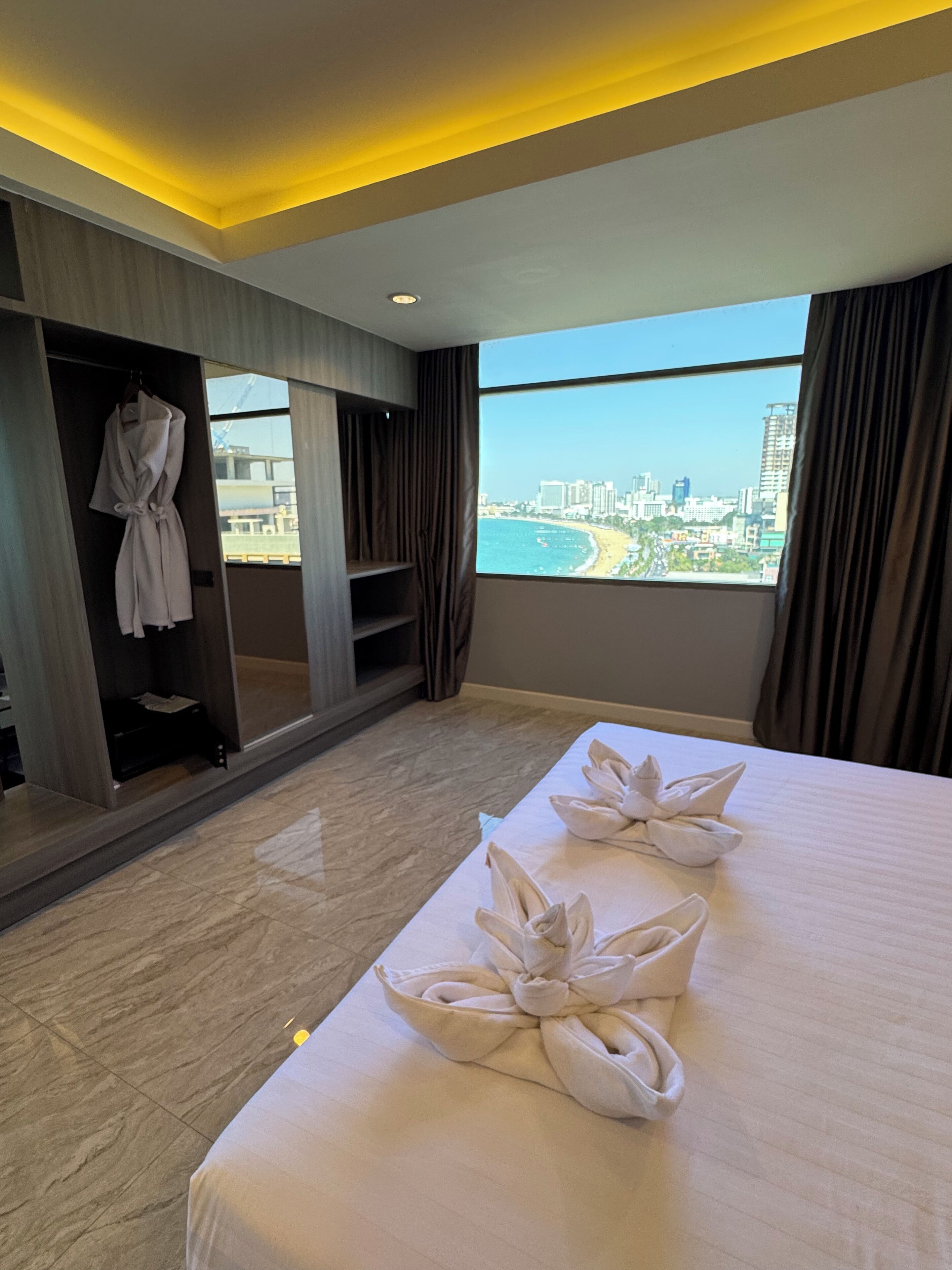 Panoramic Room | Beach/ocean view