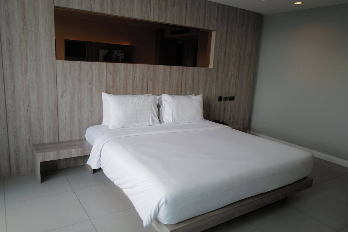 Executive Ocean King Deluxe | Premium bedding, pillow-top beds, free minibar items, blackout curtains