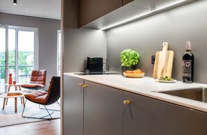 Standard Apartment, 1 Queen Bed, Kitchen (Full Kitchen, Smart) | Private kitchenette - ipartment Braunschweig @HOME by Best Western (Braunschweig)