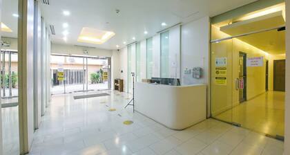 OYO 769 Poblacion Suites Polaris