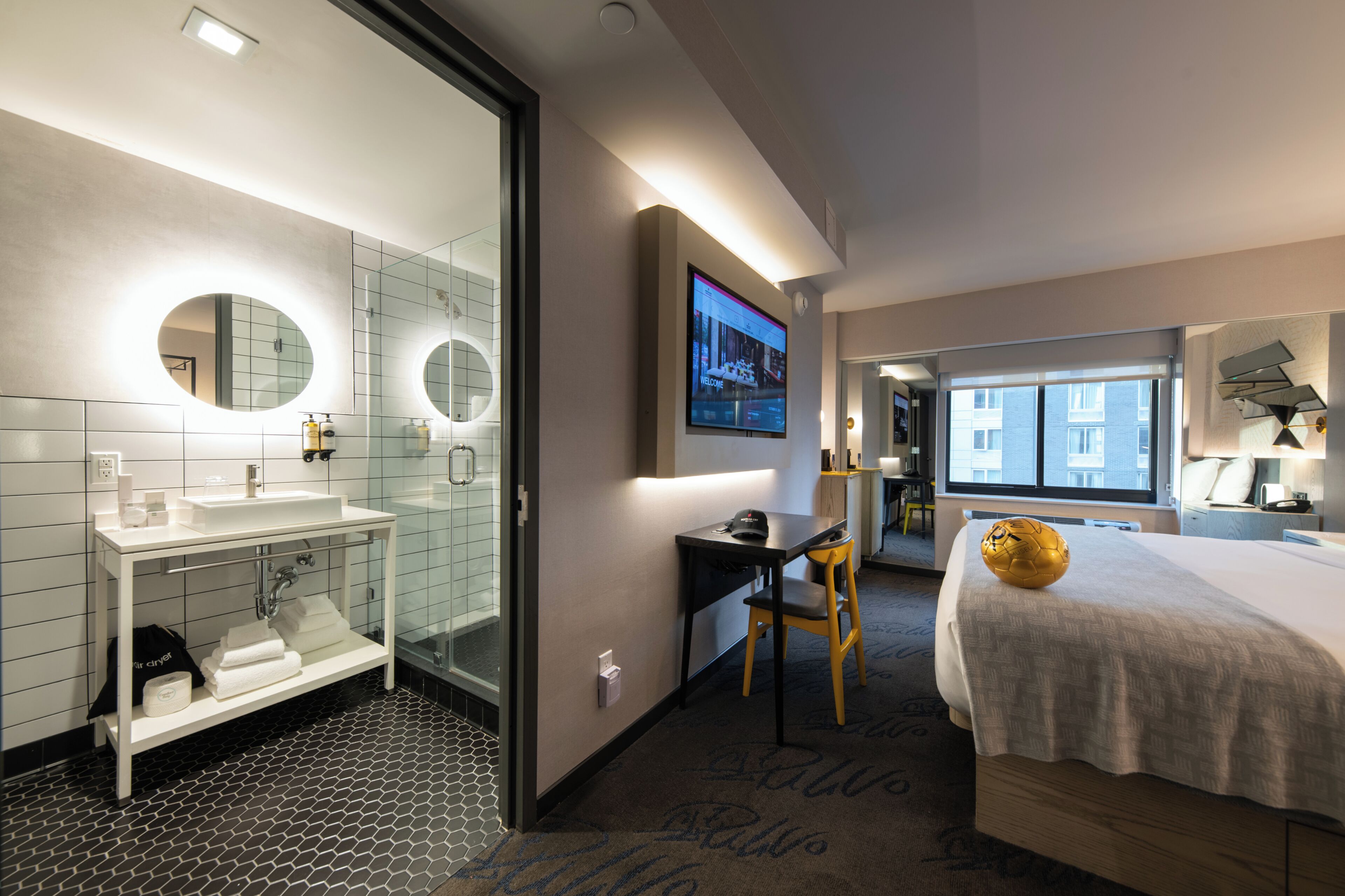 Deluxe Room, 1 King Bed