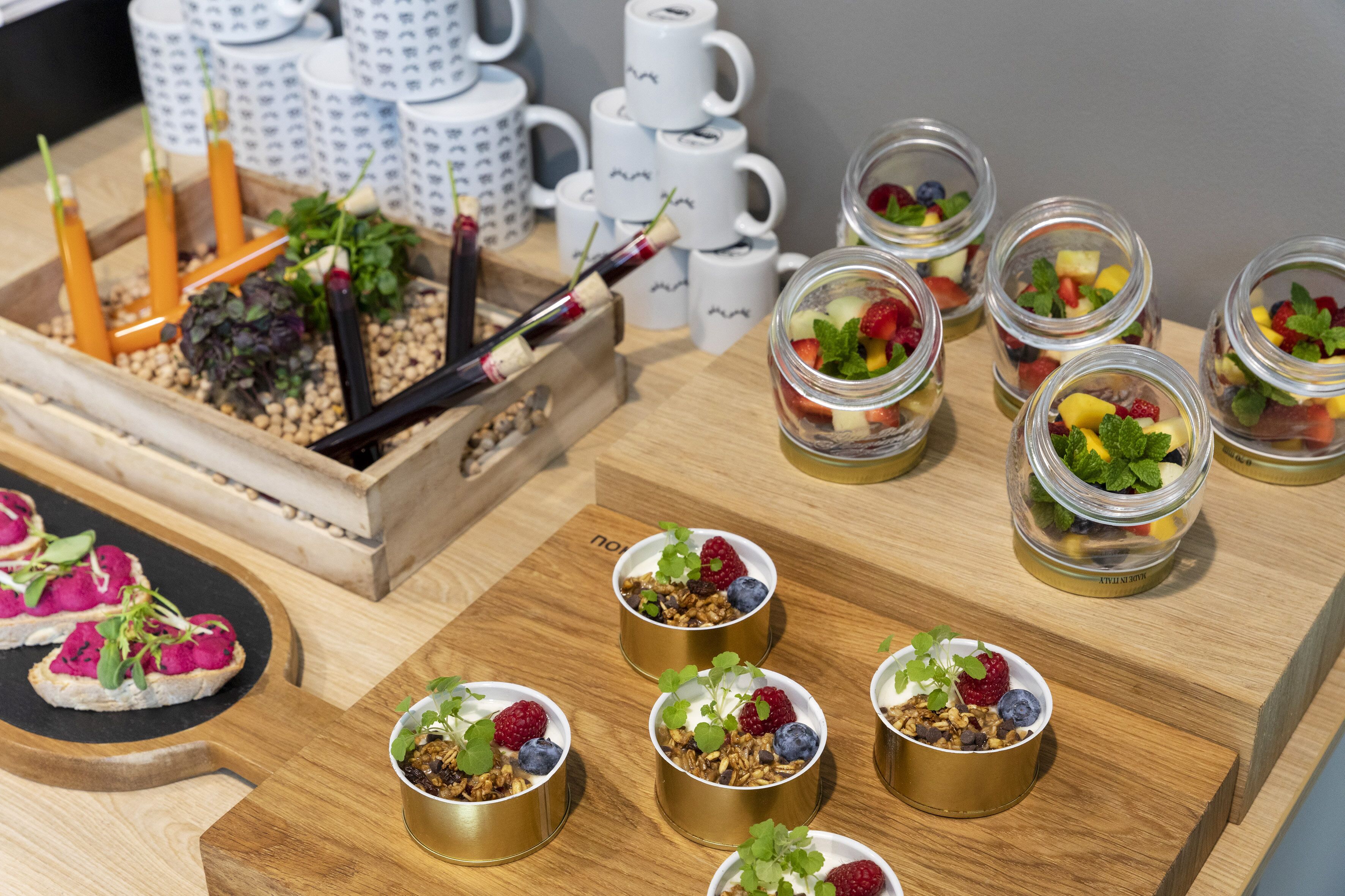 Alimentos y bebidas
