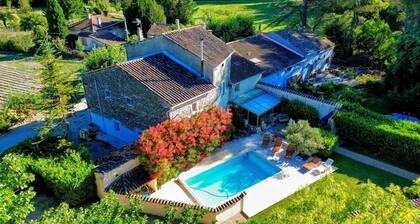 Au coeur de la Provence, piscine privée, idéal pr tourisme et farniente, 8-10 p.