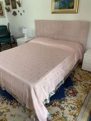 1 bedroom, desk, iron/ironing board, free WiFi - Apartment in villa with swimming pool 700m from the sea (Lendinuso)