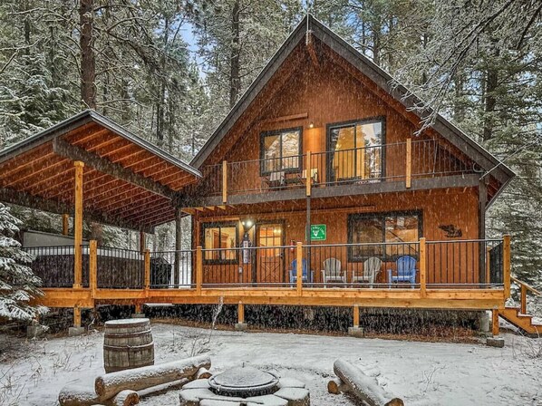Exterior - Remodeled Woodsy Cabin w/ Hot Tub & Relaxing Deck (Cascade)