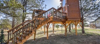 Treehouse Mountain Views Unique Ranch Experience