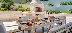Outdoor dining - Luxury Villa Thalia Marina with Indoor Heated Pool (Marina)