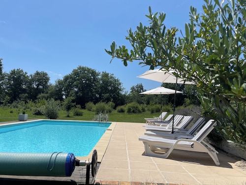 Secluded Gite, private garden, large heated pool, tranquil setting