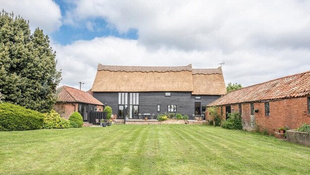 Exterior - Stables at Valley Farm Barns, Snape (Saxmundham)