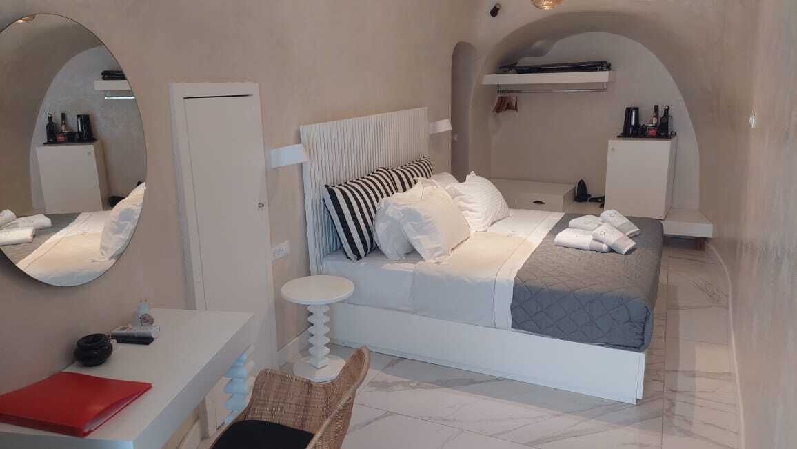 1 bedroom, in-room safe, blackout curtains, soundproofing