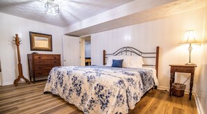 4 chambres, bureau, fer et planche à repasser, Wi-Fi gratuit